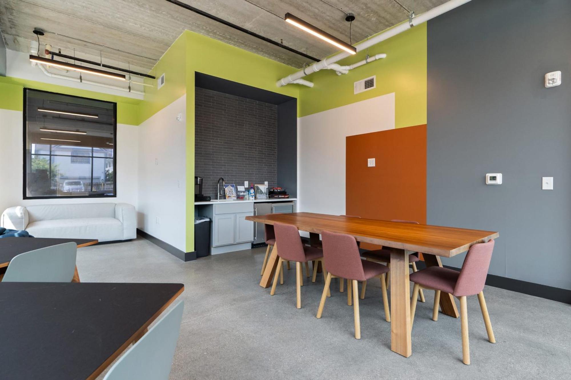 Cozysuites On Mass With Garage Parking #18 Apartment