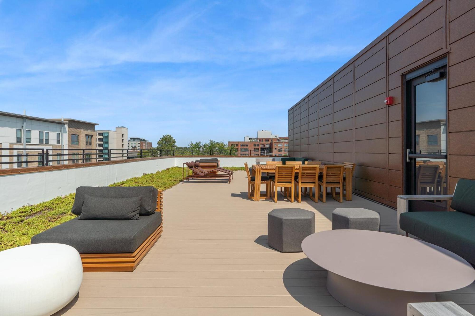 Cozysuites On Mass With Garage Parking #18 Apartment *